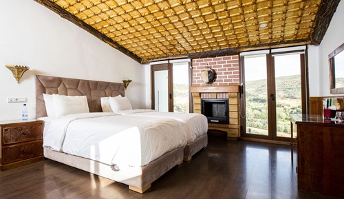 Chambre Twin vue sur Piscine