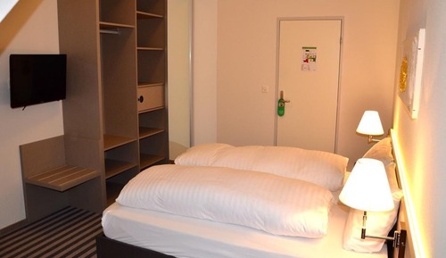 Standard Single Room