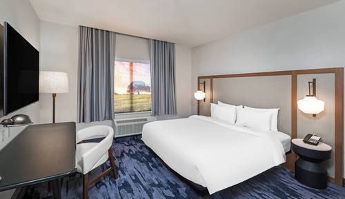 Room, 1 King Bed (Mobility Accessible, Tub)