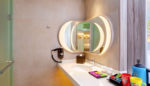 Superior Room, 2 Twin Beds, City View