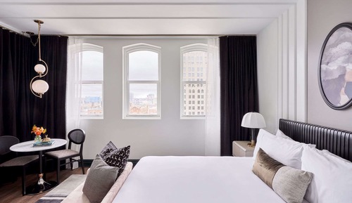 Room, 1 King Bed, Accessible (Roll-in Shower)