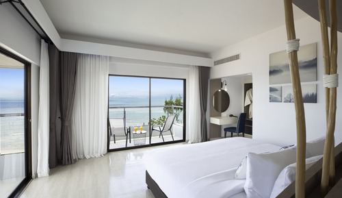 Suite, 1 King Bed (Ocean)