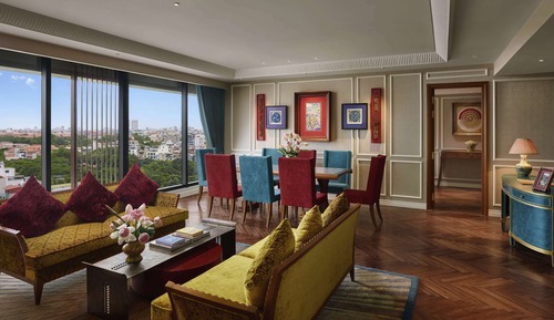 Presidential Suite, Club Lounge Access