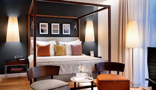 Premium Room, 1 King Bed