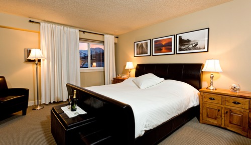 Honeymoon Suite, 1 King Bed with Sofa bed, Balcony