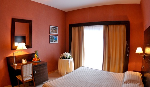 Standard Triple Room, Pool Access