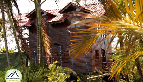 Panoramic Tree House, 2 Double Beds, Balcony, City View