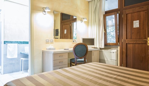 Standard Double Room (Dépendance)