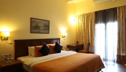 Executive Suite, Garden View (with Sit-out)