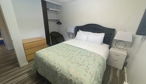 Economy Suite, 2 Bedrooms, Non Smoking (Upper Floor, No Pets Allowed)