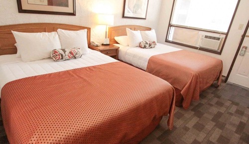 Standard Room, 2 Queen Beds (Upper Level, No Pets Allowed)