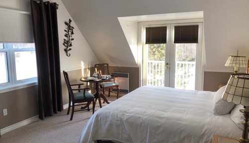 King Room with Mountain View