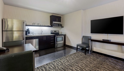 Suite, Multiple Beds, Non Smoking, Kitchen (with Sofabed, Full Kitchen)