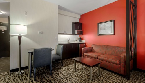 Suite, Multiple Beds, Non Smoking, Kitchenette (with Sofabed)