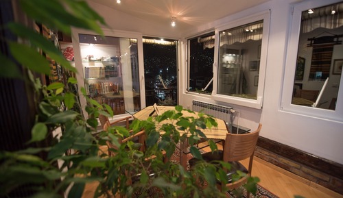 Suite - Annex Building, 2 Bedrooms (1 with king bed and 1 with 2 single beds)