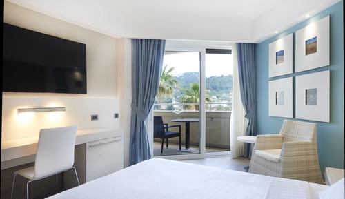 Classic Room, Balcony, Partial Sea View