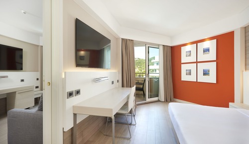 Family Suite, Balcony, Partial Sea View