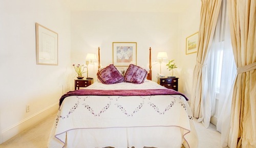 Room, Private Bathroom (Room 22- Max 2 people)