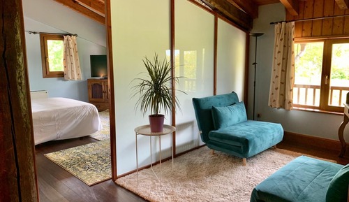 Junior Studio Suite, 1 Queen Bed, Air conditioning, Garden View