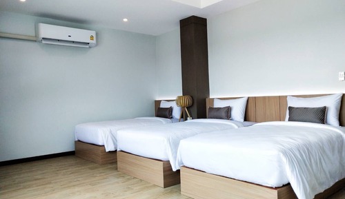Deluxe Triple Room