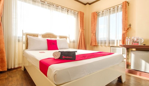 Double Room (Reddoorz)