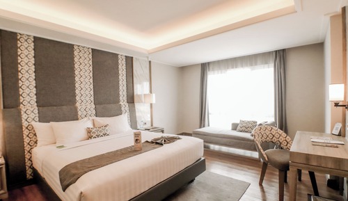 Executive King Room