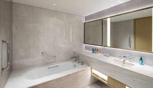 Standard Room, 1 King Bed (High Floor, Extra Floor Space)