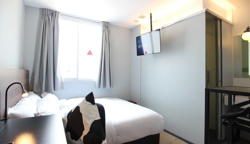 Quad Room, 5Hours: 9AM - 2PM
