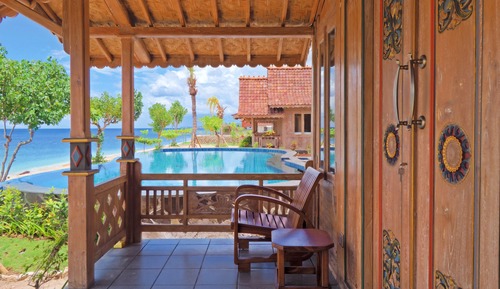 Deluxe Beachfront View