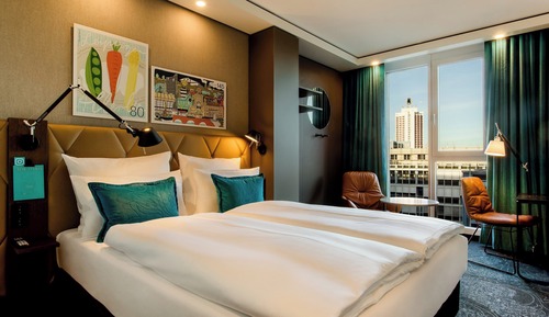 Standard Room, 1 Queen Bed