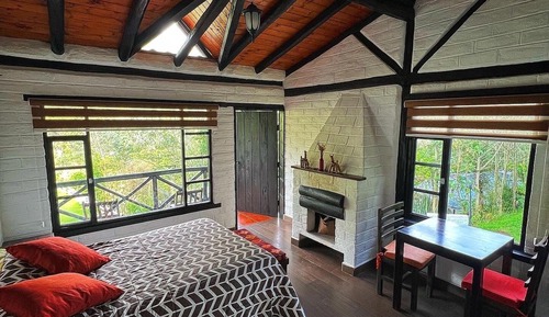 Superior Room, 1 Queen Bed, Balcony, Mountain View