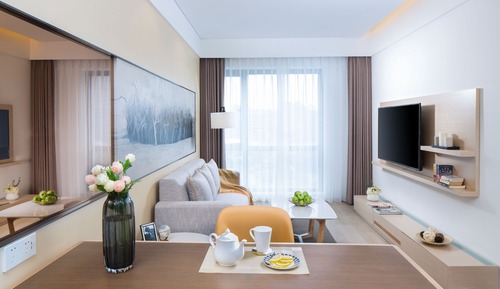 One Bedroom With Twin Beds
