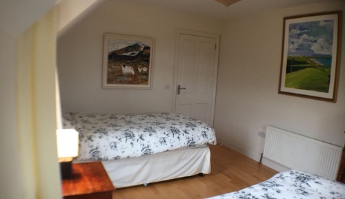 Superior Twin Room, Private Bathroom, Mountain View