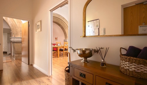 Apartment, Private Bathroom (AC23)