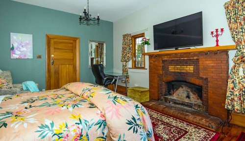Magnolia Suite
