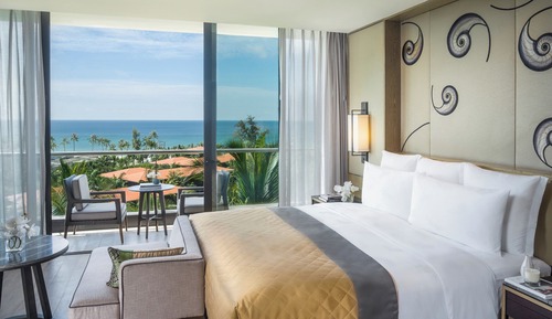 Classic Room, 1 King Bed, Balcony, Ocean View