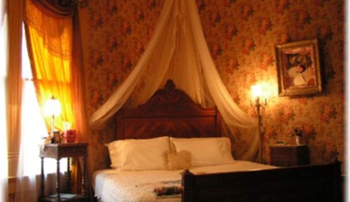 Room, Private Bathroom (Lillian's Room Adults Only)