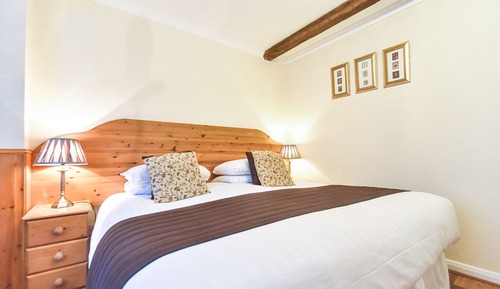 Double or Twin Room (Room 2)