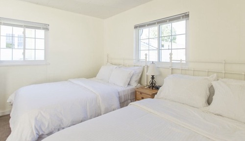 Standard Double Room, Private Bathroom (Cottage House)