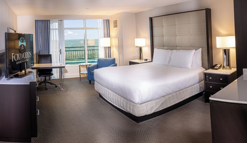 Deluxe Room, 1 King Bed