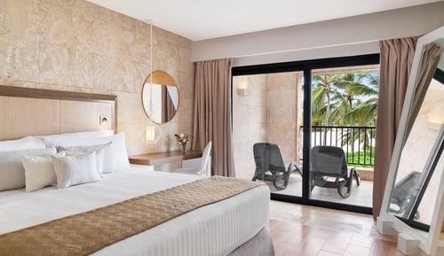 Junior Suite, 1 King Bed, Balcony, Ocean View (Castle)
