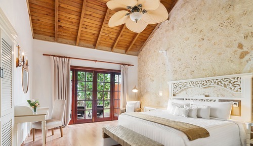 Villa, 1 King Bed, Balcony, Garden View (Monarch)