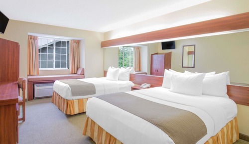 Room, 2 Queen Beds, Non Smoking