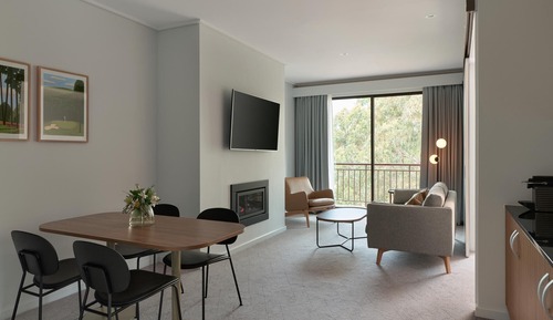 Deluxe Family Suite
