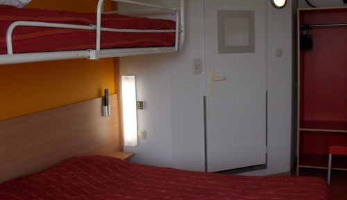 Standard Room, Multiple Beds (1 Double and 1 Single bed)