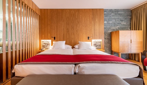 Two connecting Deluxe rooms