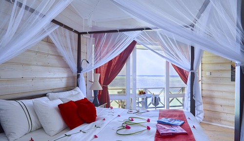 Sangu Water Villa - Honeymoon Suite
