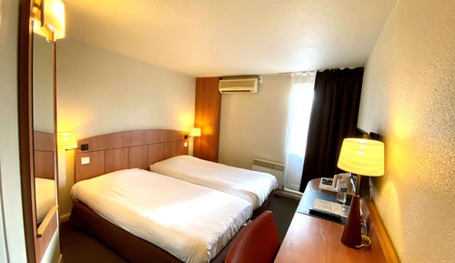 Standard Room, 2 Twin Beds