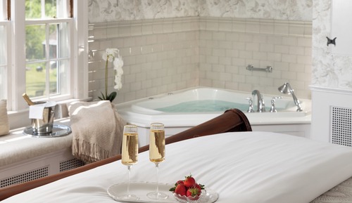 Room #4 - Roosevelt Suite, 1 King Bed, Fireplace, not pet friendly
