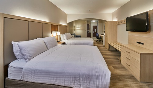 Suite, 2 Queen Beds, Accessible (Communications, Accessible Tub)